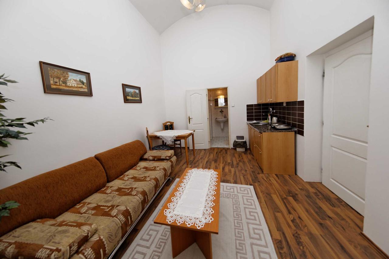 Apartments U Cisare Prague Ngoại thất bức ảnh